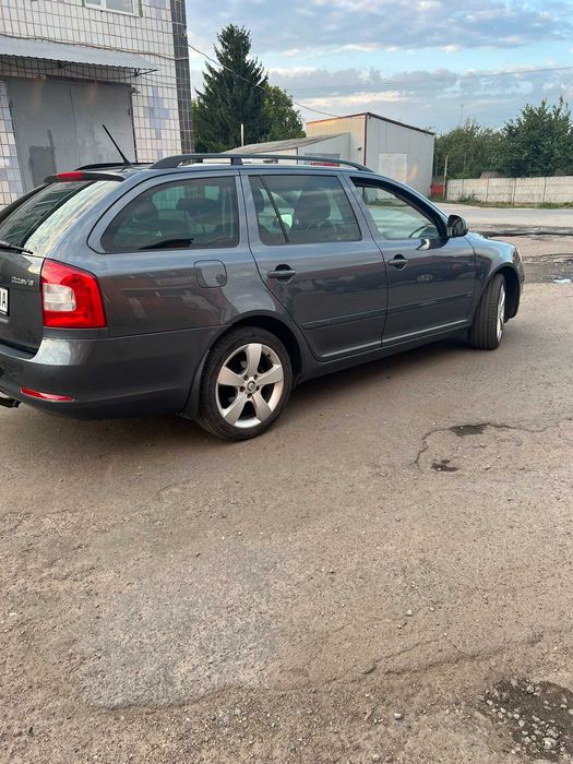 Skoda Octavia 2010 VIN TMBHT61Z1B2088008 фото оголошення 6 з 24