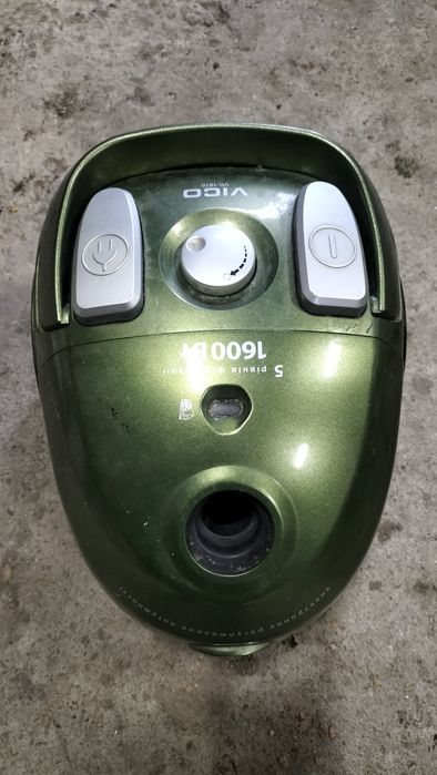 Продам пилесос Vico