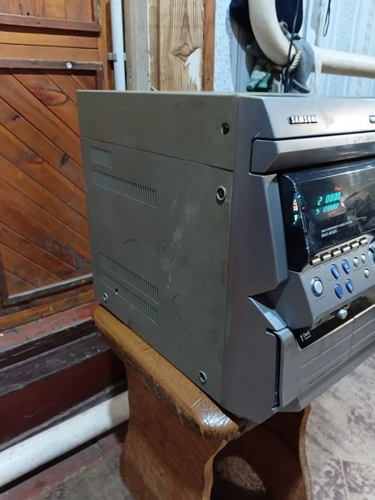 Продам музичний центер