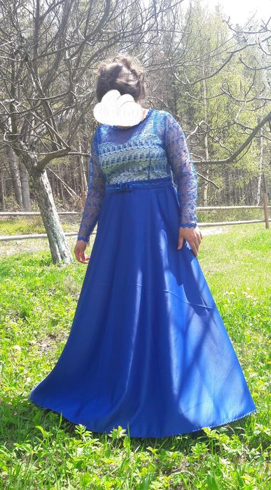 Пишне випускне плаття