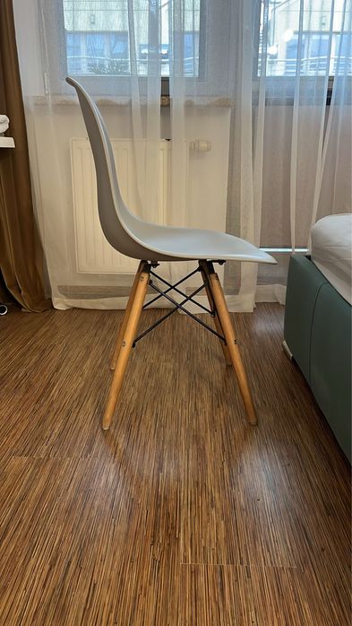 Nowoczesne szare krzesła 4 sztuki oddam