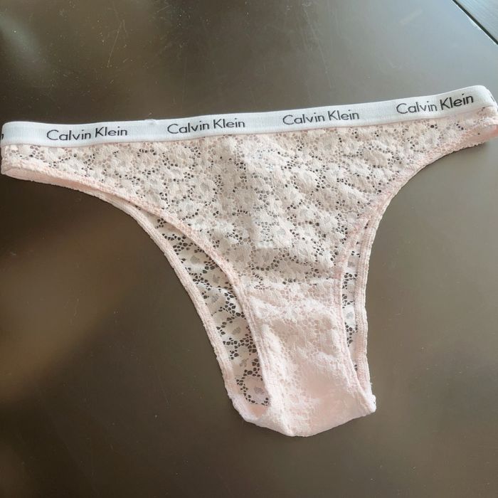 Calvine klein трусики M