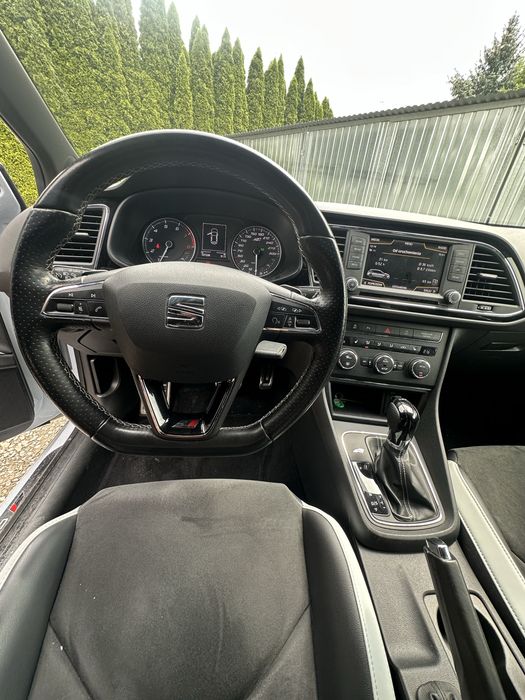 Seat Leon Cupra Salon PL