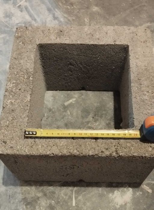 Fuga em cimento para chaminé ou barbecue