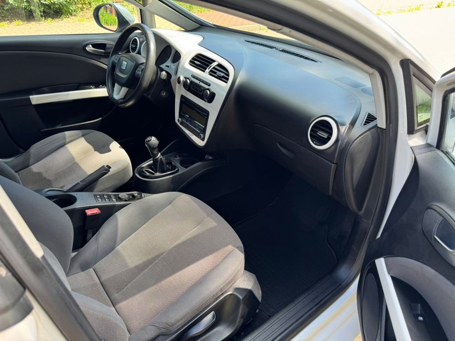 Seat Leon 2010 r. 1.6 diesel/ Ładny/Zadbany