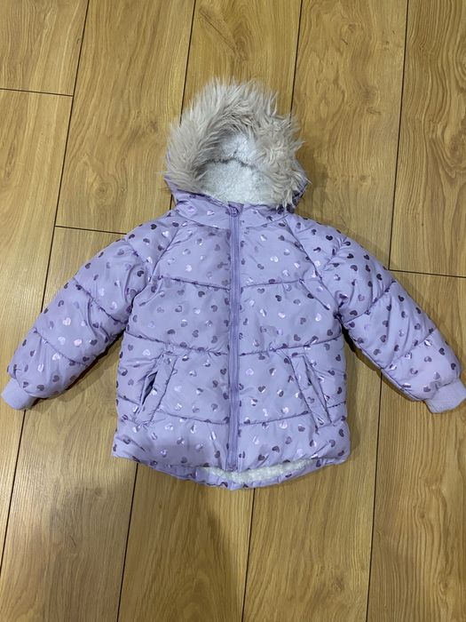 Дитячий одяг.