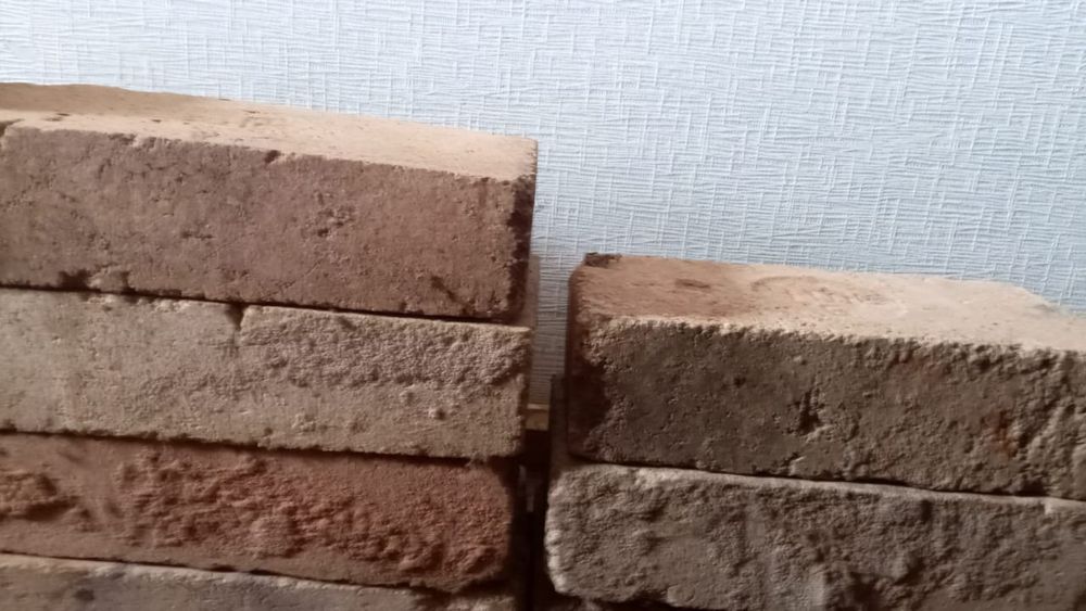 Продам вогнетривку цеглу