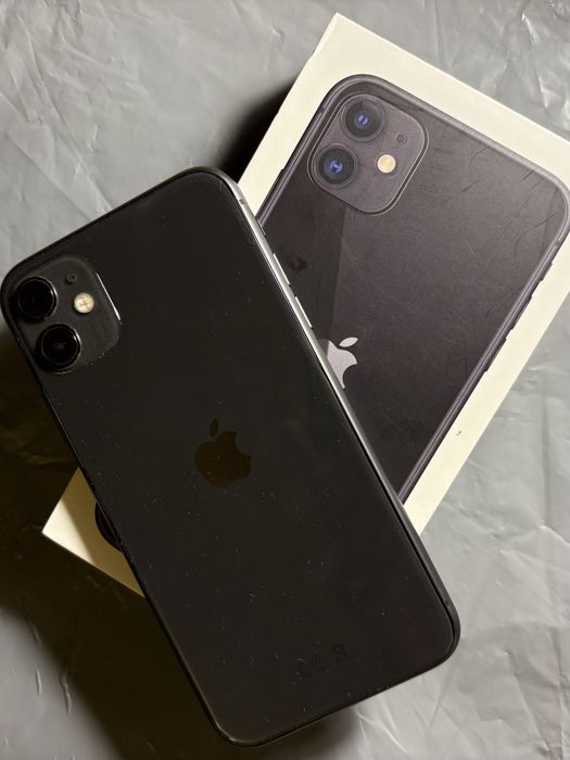 iPhone 11 / 64гб