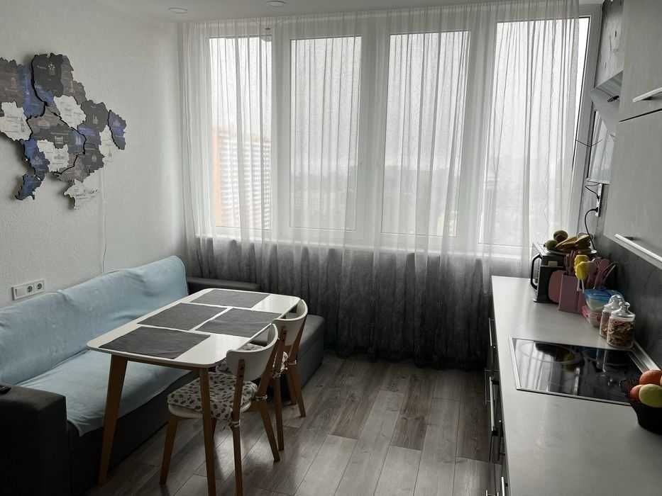 Продам 2-квартира в ЖК Апельсин по вул. Середньофонтанська