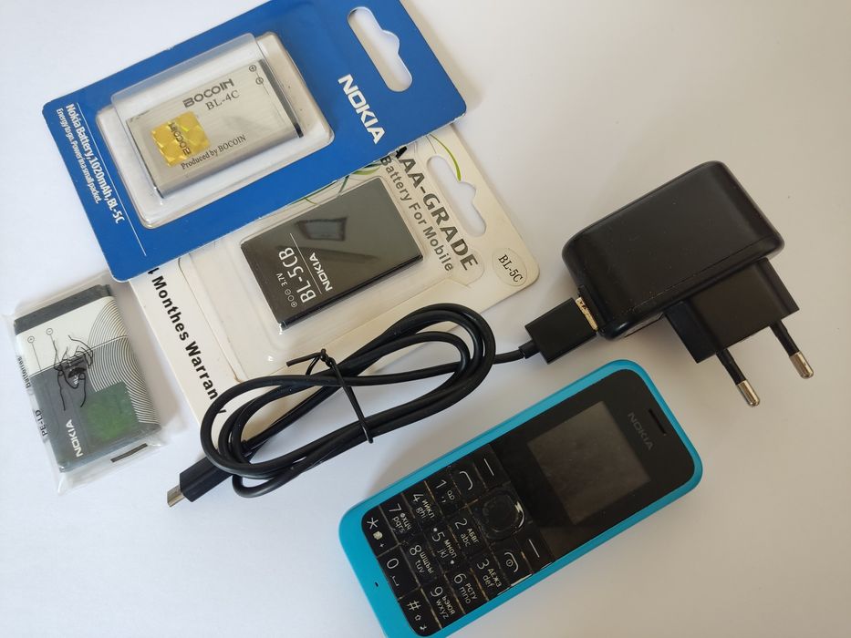 Мобильный телефон Nokia 105