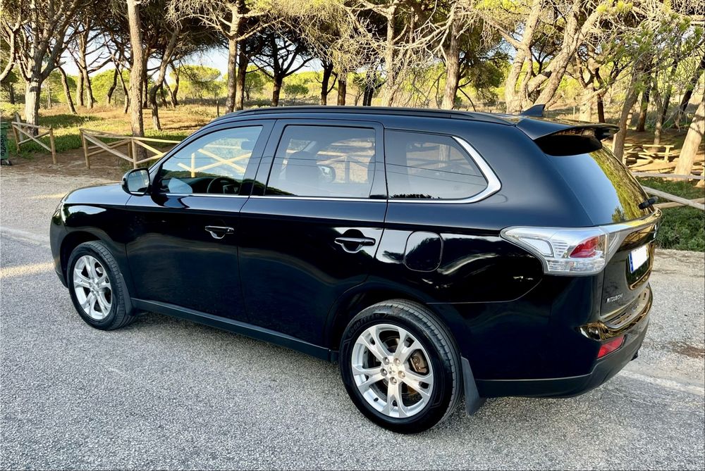 Mitsubishi Outlander — fotografia 6