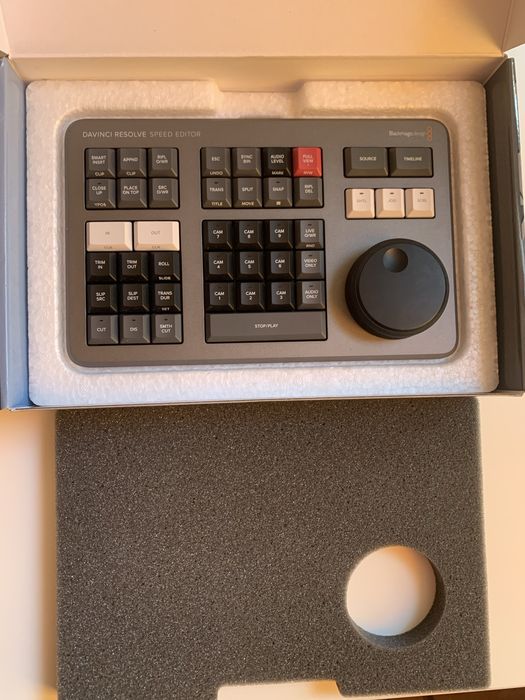 DaVinci Resolve Speed Editor