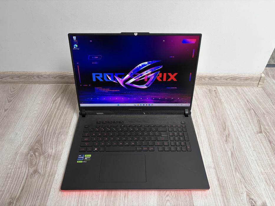 ASUS ROG Strix SCAR 18 | RTX 4090 (16GB) | i9-13980HX | 64GB RAM DDR5 | 2TB |