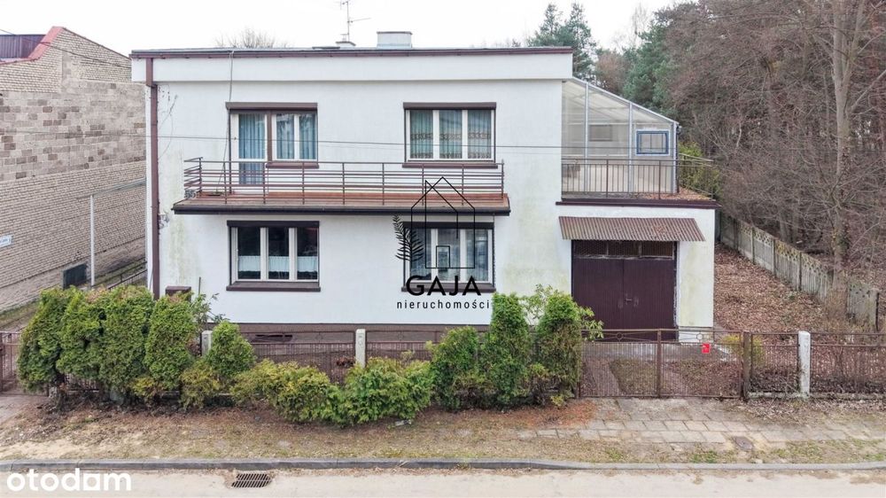 Atrakcyjny dom w Poraju z ogrodem zimowym