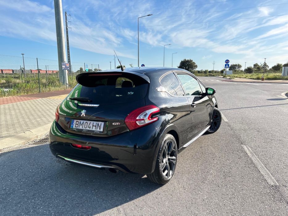 Peugoet 208 Gti 200cv
