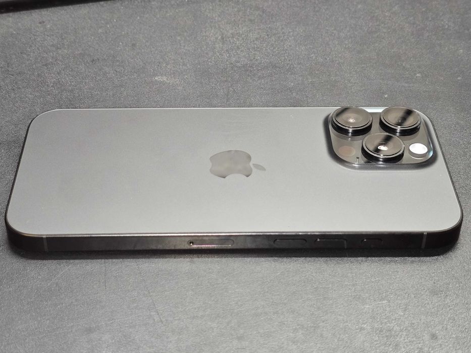 Używany - Apple iPhone 16 Pro Max 256GB Czarny - GSM Baranowo