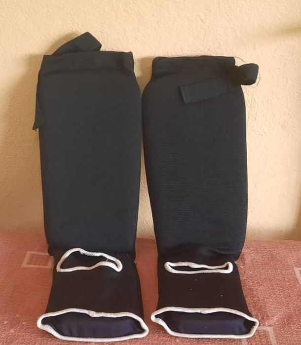 Caneleiras Kickboxe Buddha