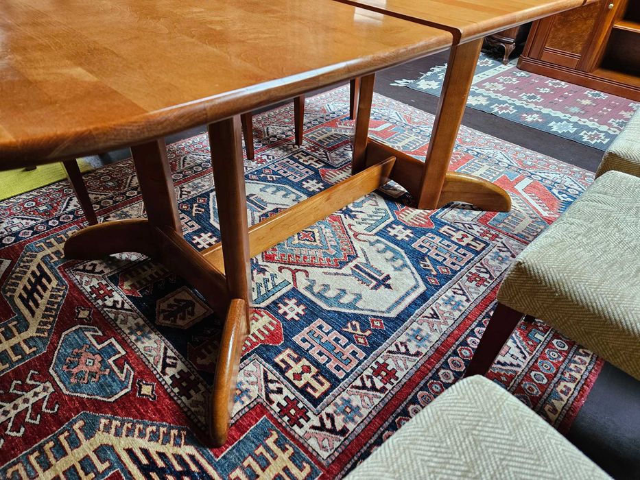 Mesa em madeira maciça - óptimo estado geral - Extensível - Só