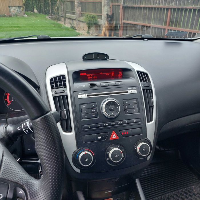 Samochód osobowy KIA CEED