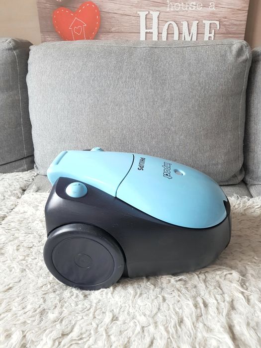 Mały prosty mocny PHILIPS IMPACT odkurzacz workowy 1200W