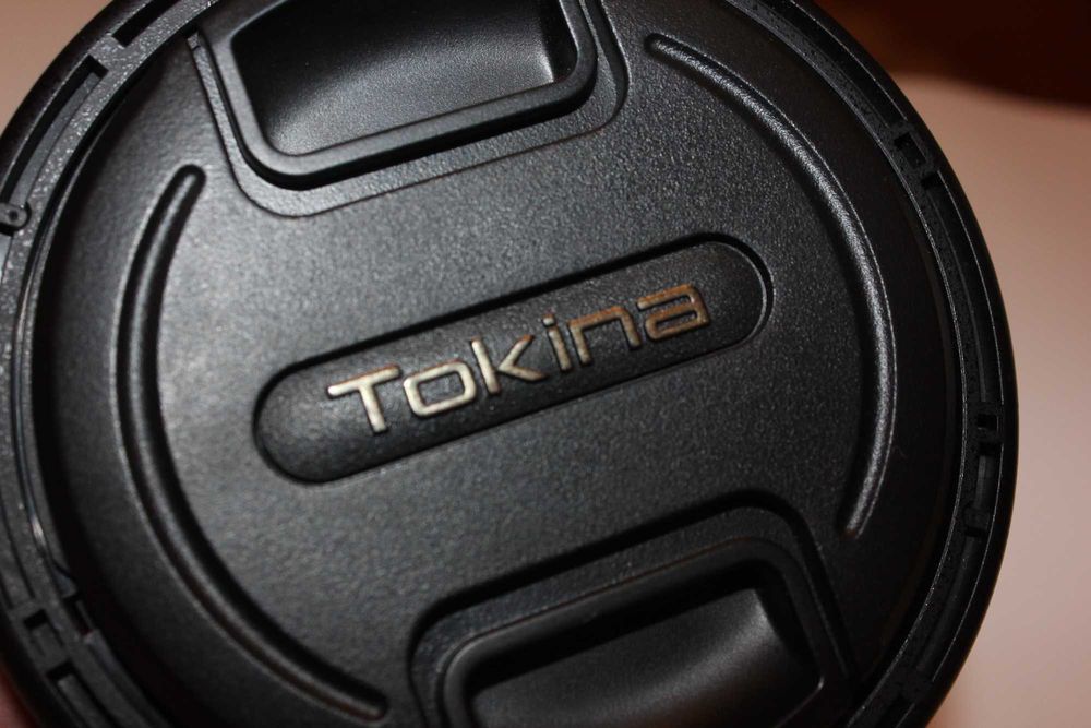 Nikon D5200 com Lentes Nikon 18-55mm e Tokina 11-16mm mais Acessórios!