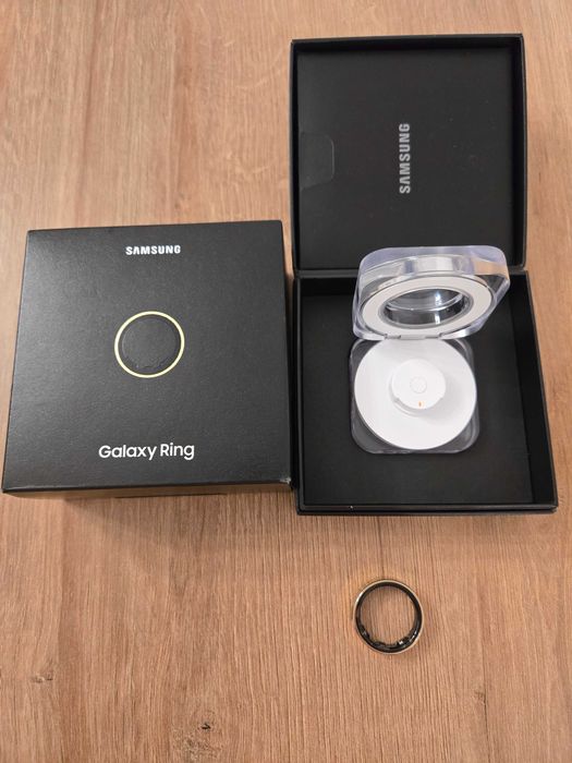 Samsung Galaxy Ring - size 12 Gold