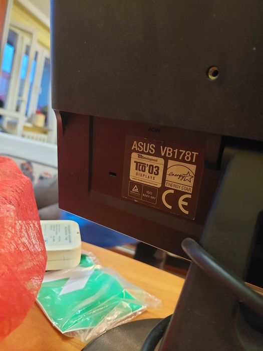 Monitor marki asus