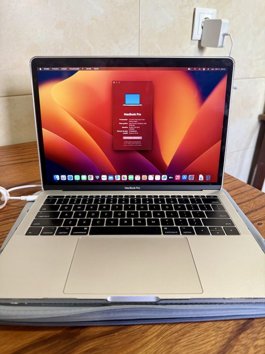 Macbook Pro 2017 13.3 i5 16GB RAM 256ssd + carregador + bolsa silicone