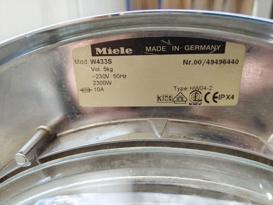 Pralka 'MIELE' Plaster miodu - W 433 S