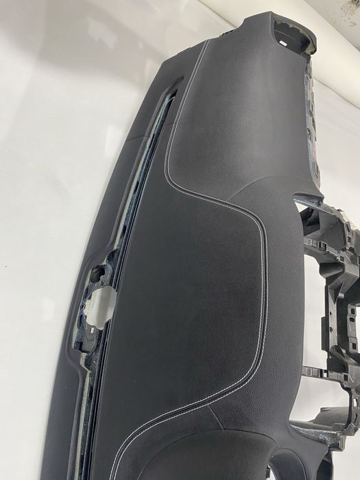 Deska Jeep Grand Cherokee wk2 skóra