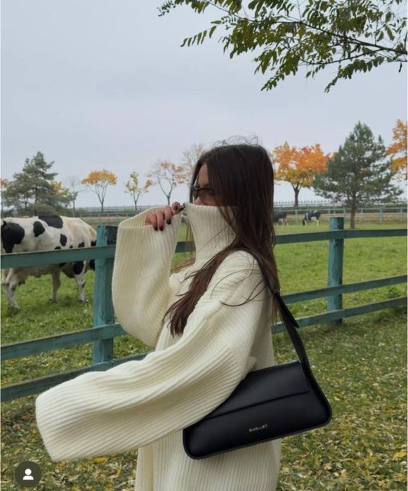 Светр Heyyasisters