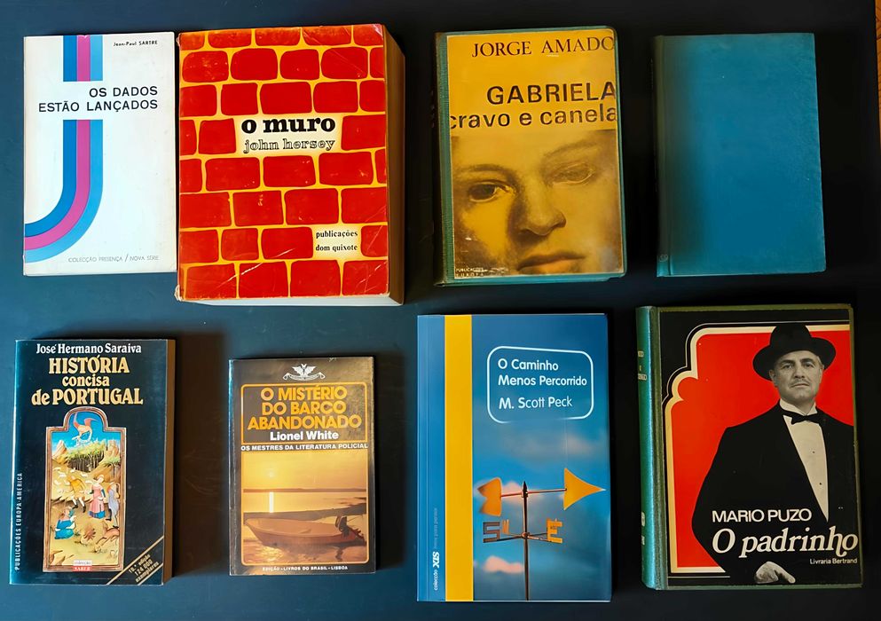 31 livros. Literatura variada. Lote 90€.