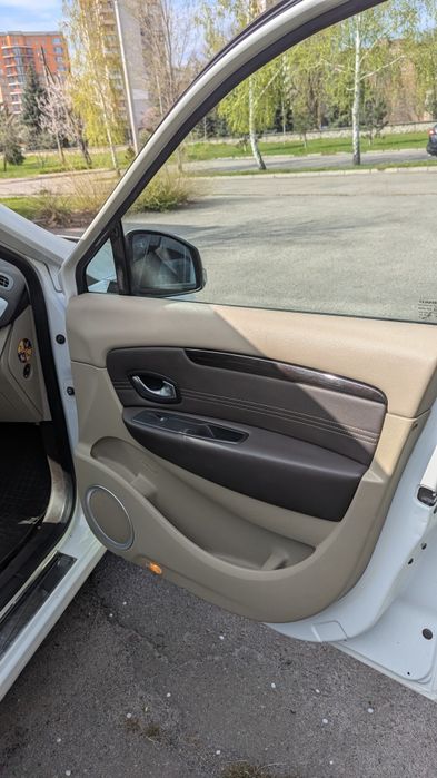 Renault Grand Scenic 2009