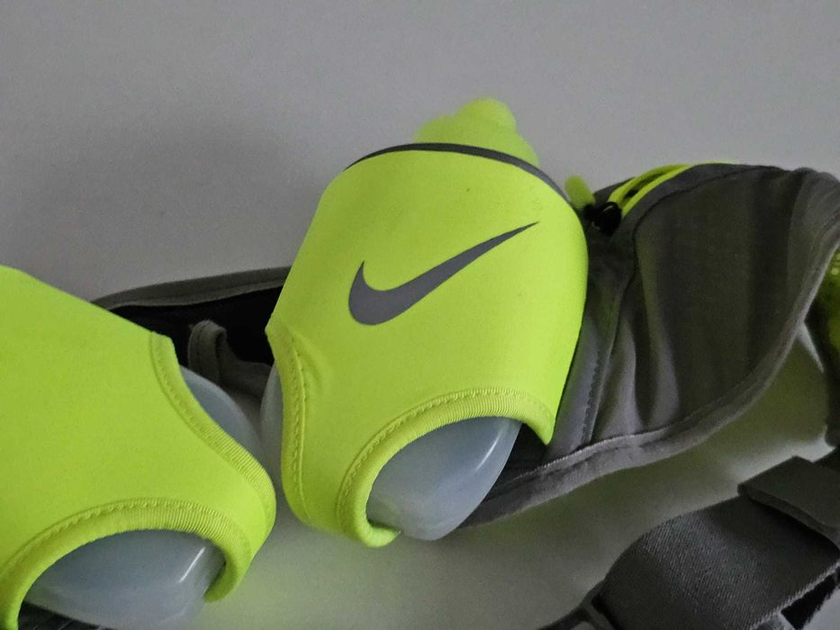 Nike Double Flask Belt pas do biegania z bidonami