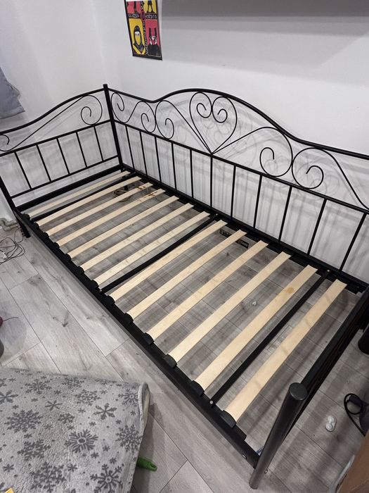 Rama łóżka czarna metalowa