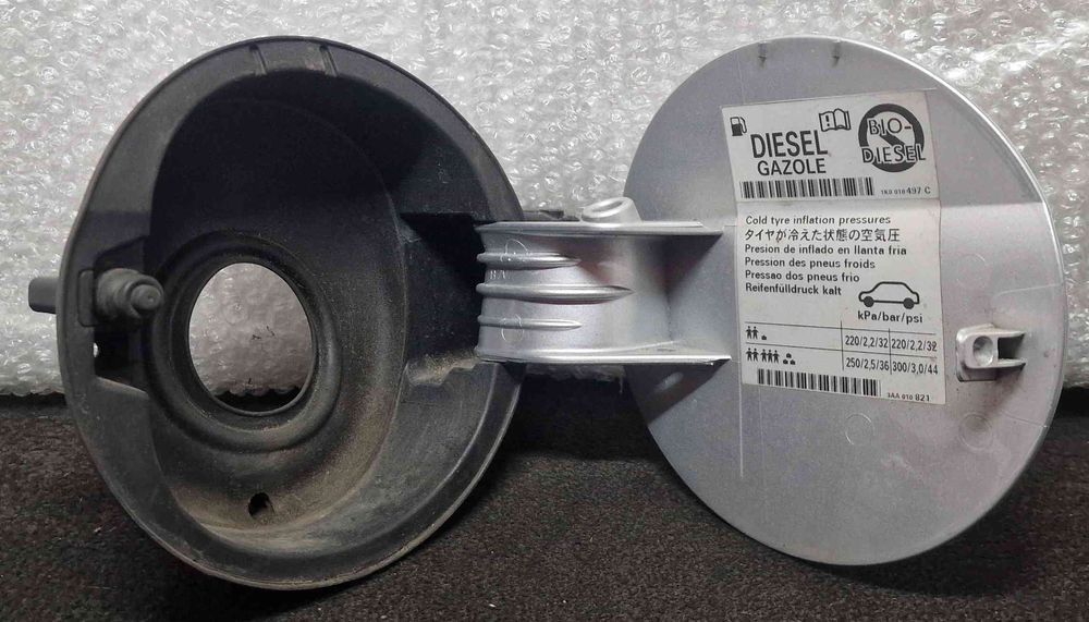 Tampa Depósito Combustível VW PASSAT B7 Variant (365) ano 2011