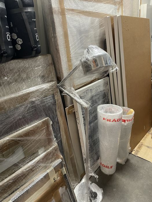 Mobiliario e decoração variada