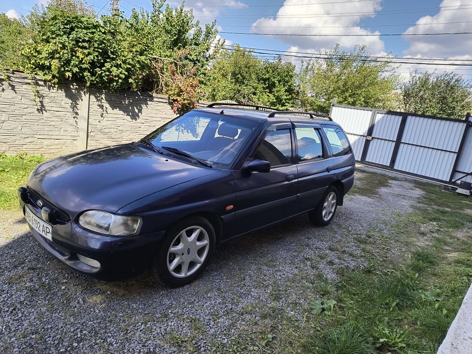 Продам Ford Escort