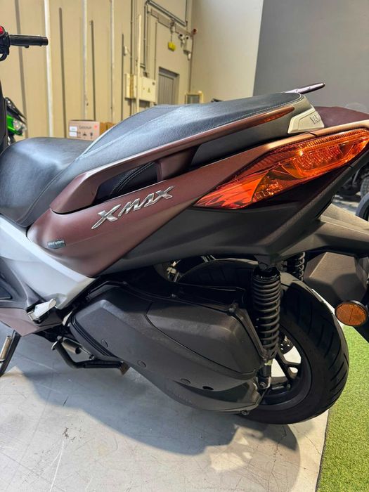 VENDO YAMAHA X-MAX 300 ANO 2017