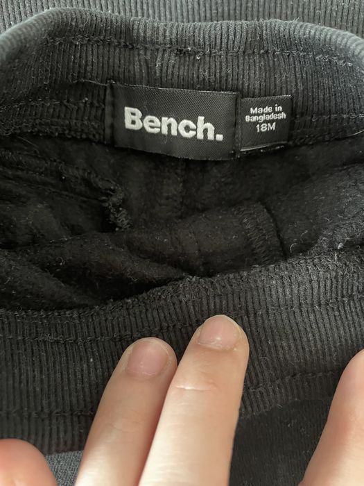 Markowy dres chlopiecy bench