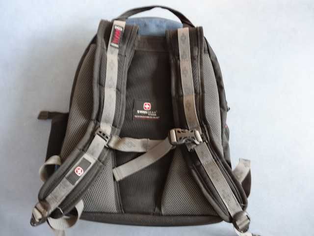 Plecak SWISS GEAR by WENGER Na Laptopa 4 Komory Turystyczny Miejski