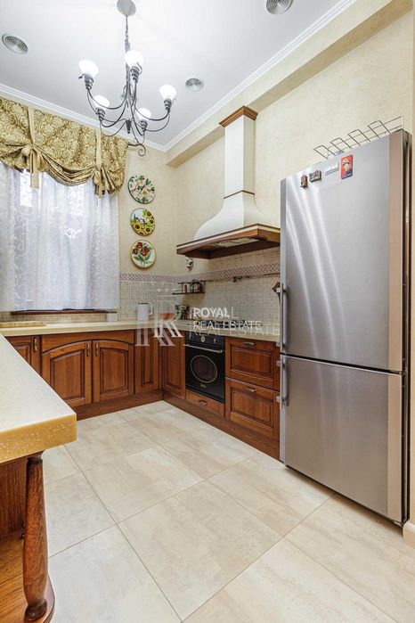 Продаж Таунхаусу 245 м2 КМ Золоті Ворота Козин Київська обл З Ремонтом