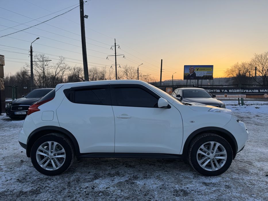 Продам офіційний Nissan Juke автомат