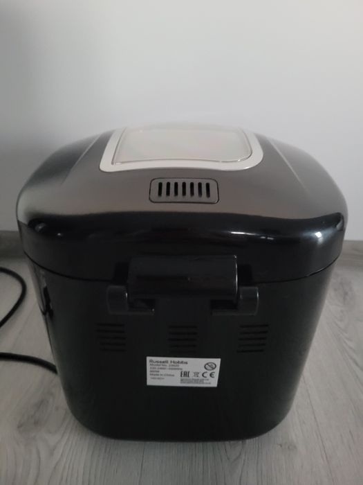 Maszyna do wypiekania chleba Russell Hobbs Compact 23620