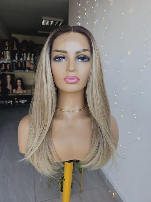 Peruka Diana naturalna fryzura mix blond brąz 3D z naturalnym odrostem