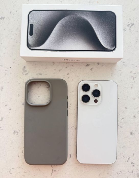 Iphone 15 pro max 256gb branco