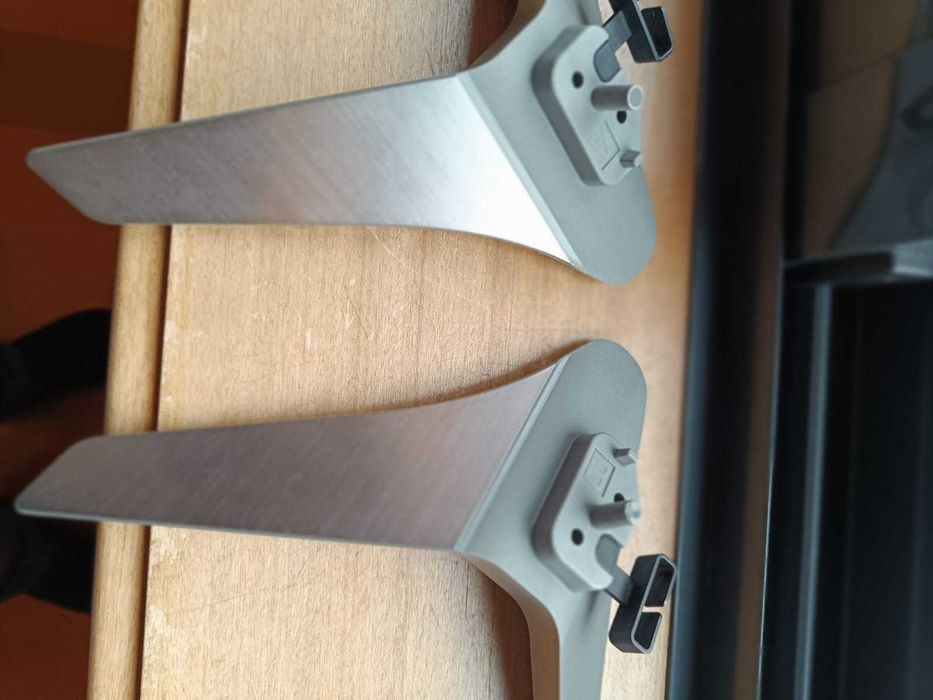 Pés para SMART TV 4K LG 49UH650V