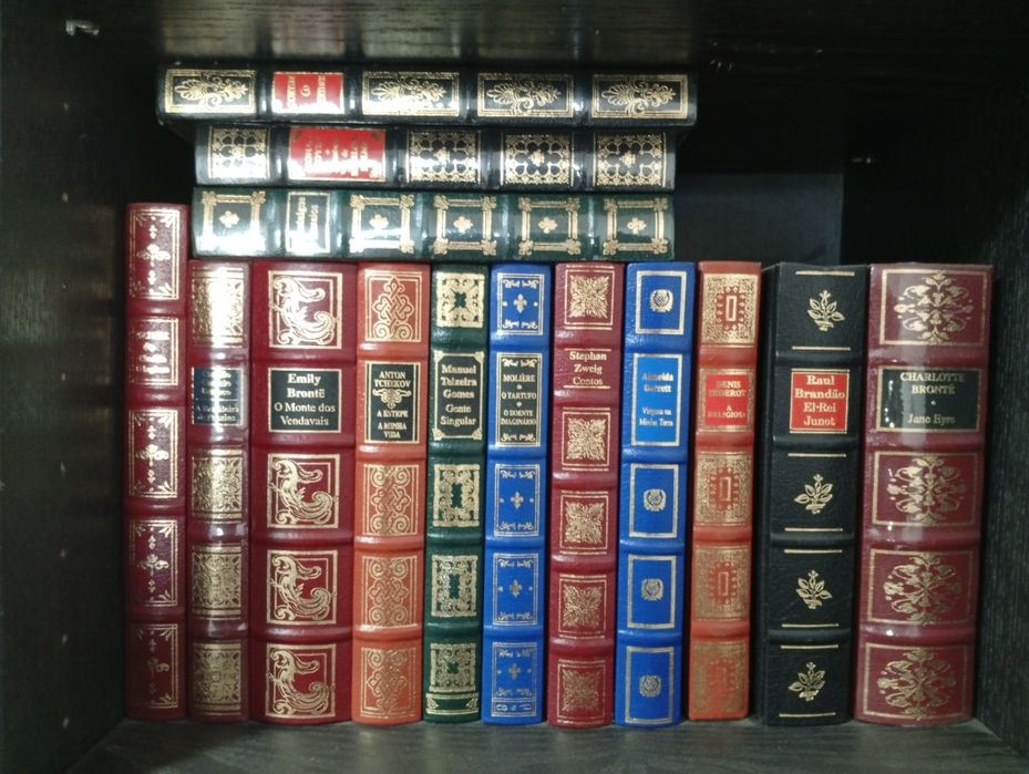 Livros de vários autores