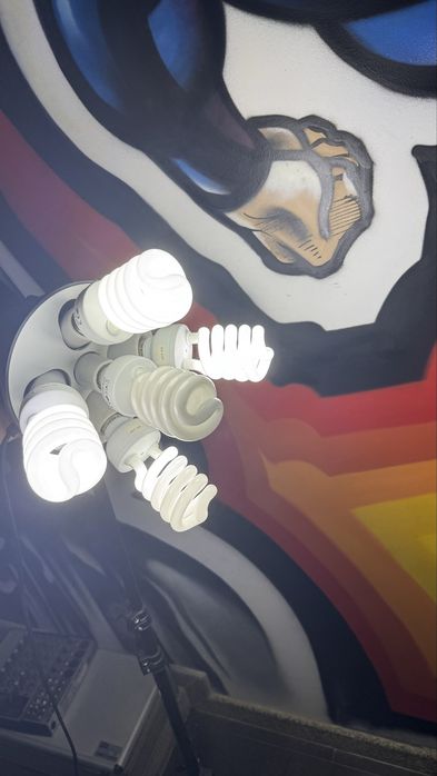 Luzes de estudio com tripeé
