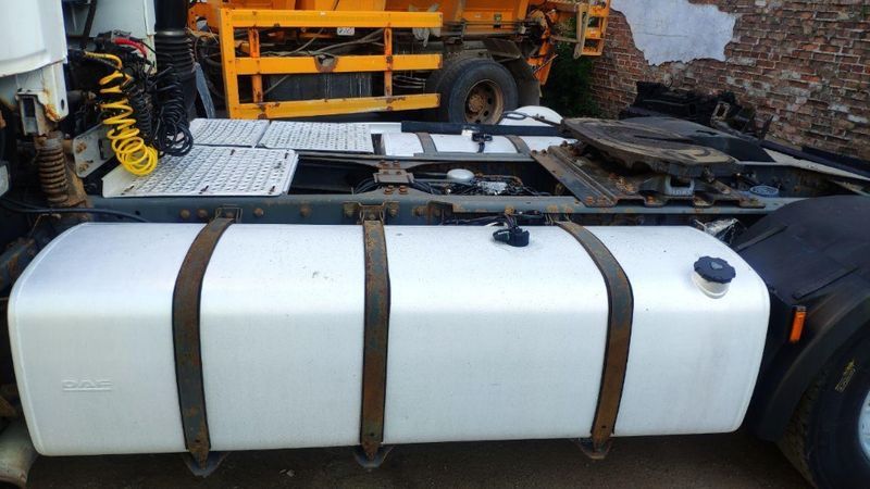 Топливный бак DAF на 1100 литров с ДАФ 105.480 евро 5